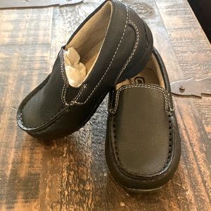 NWOT- Boy’s Dress Shoes (size 6)